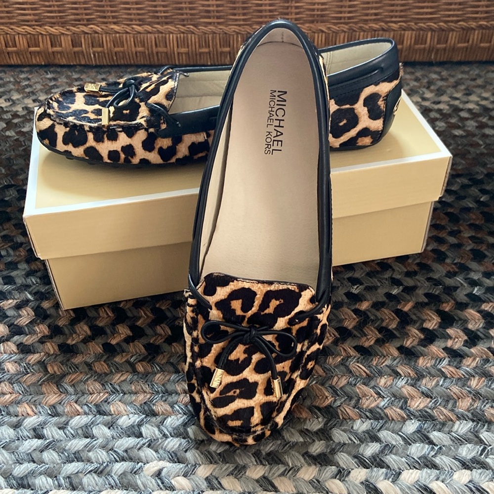 Michael Kors Flats sz 9 worn once